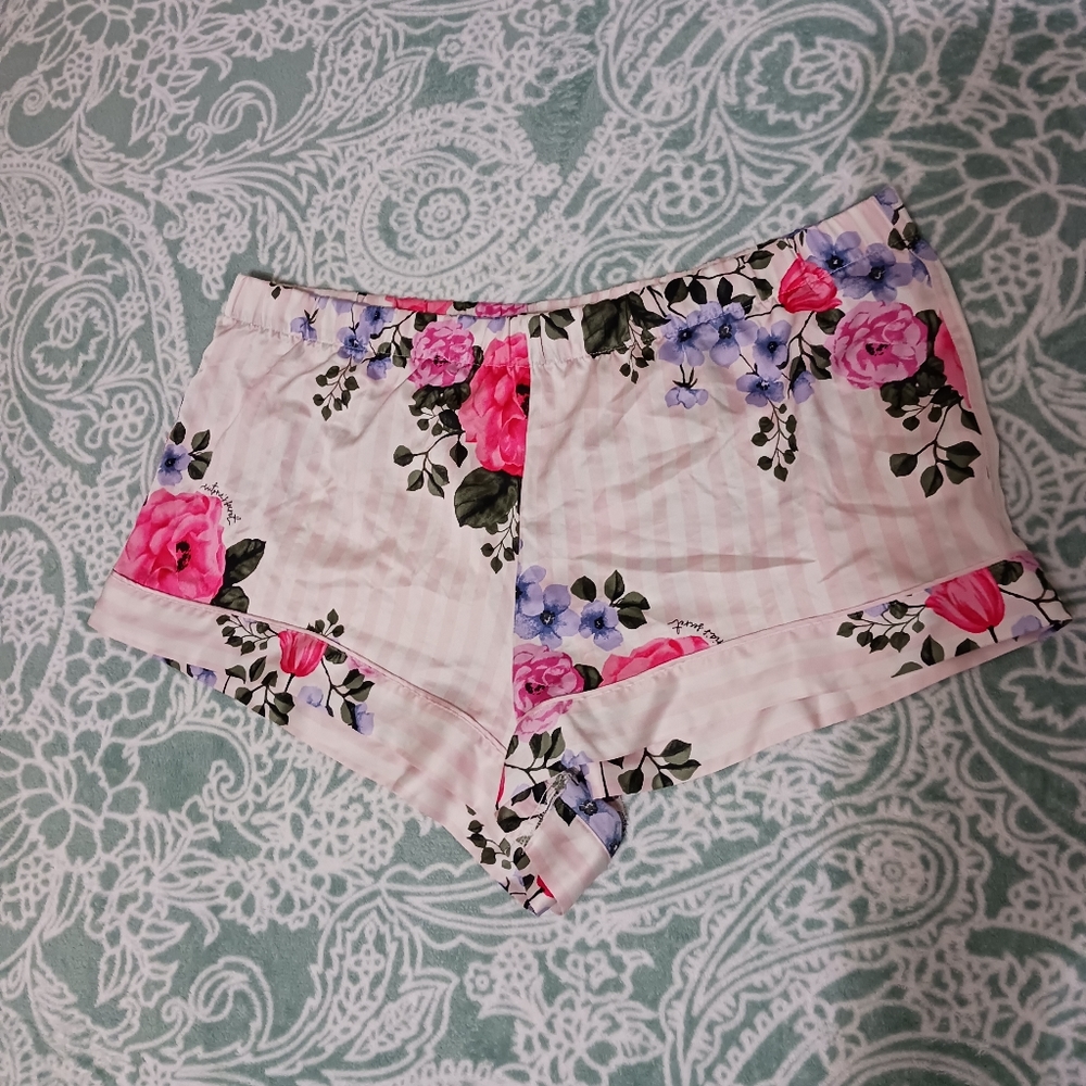 Victoria's Secert Satin Shorts XL